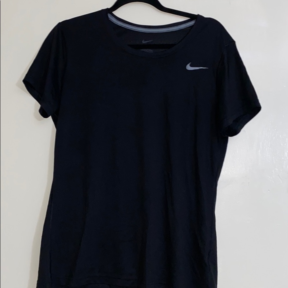 Women’s Nike training top
